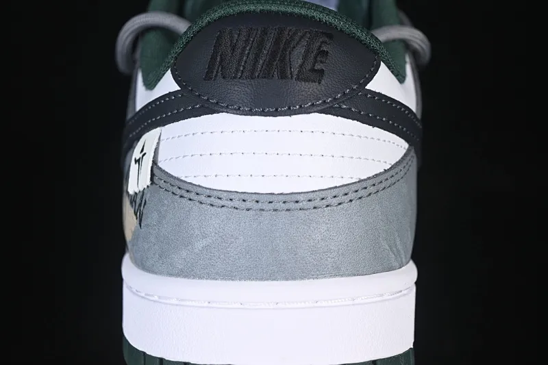All Categories Nk SB Dunk Series Nk SB Dunk Low High-end Customized Low-top Shoes Nike SB Dunk Low "Just Do It" Straps Anniversary High-end Customized Low-top Casual Shoes DV0833-111